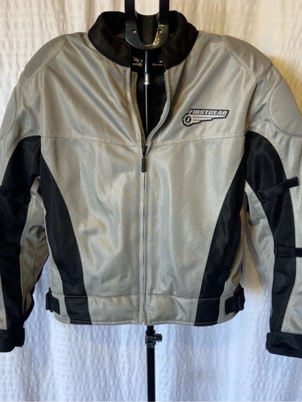 FirstGear Men’s XL Armored Combat Mesh Motorcycle Riding Jacket – Silver/Black